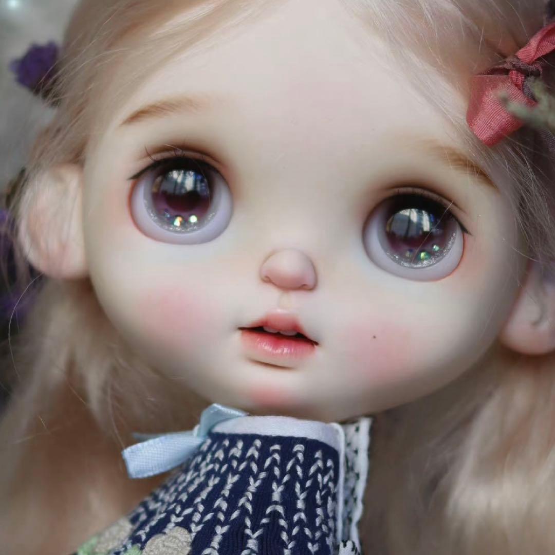 作家様カスタムブライス かわいい 幼い 人形 スミレ キラキラ