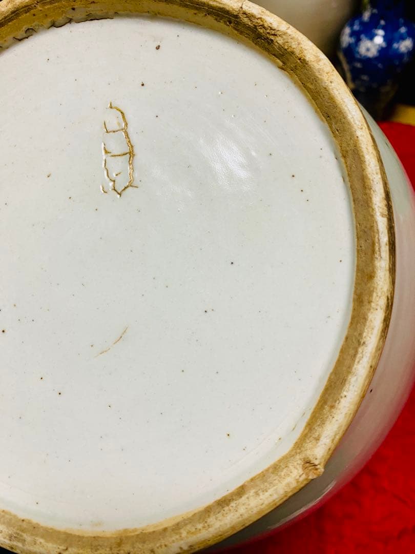 清朝　中国美術　清朝　清時代　白磁　刻人物画天球瓶　花瓶　時代物　古物保証