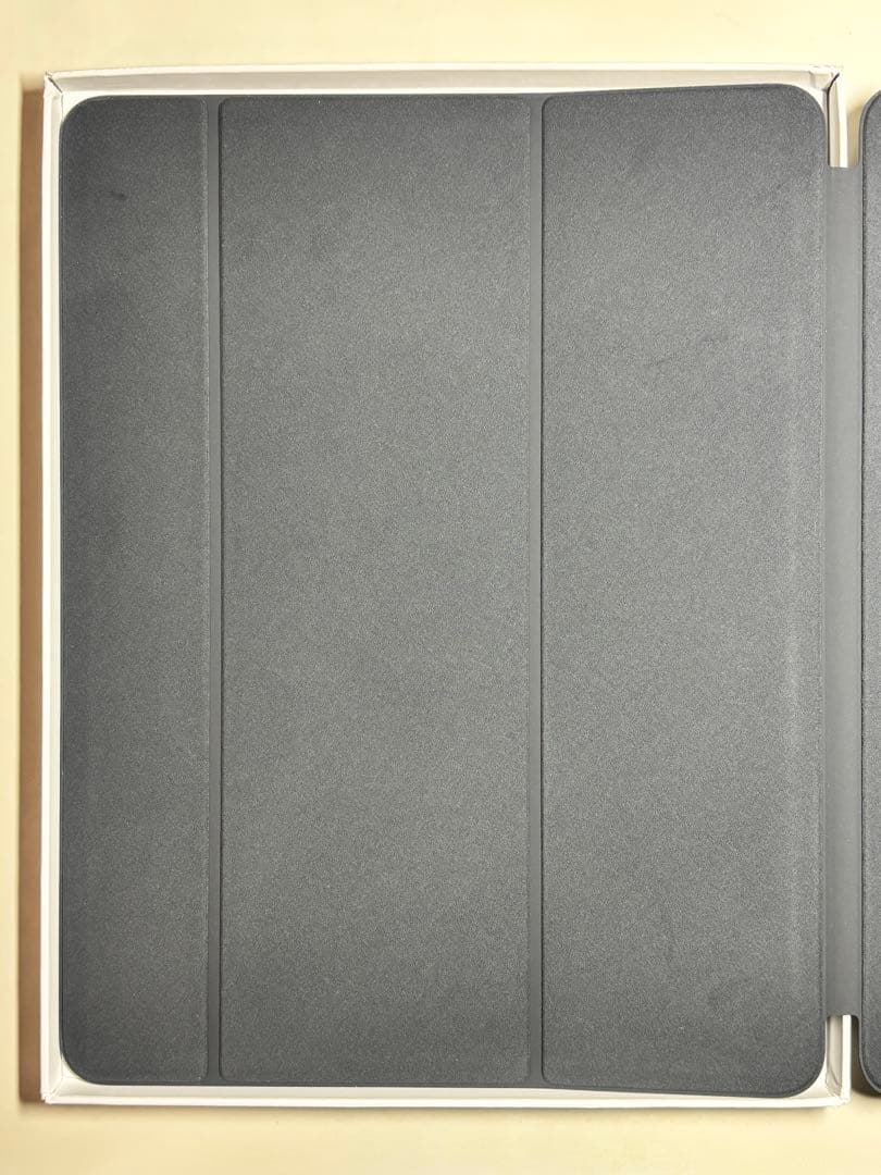 【新品】13インチ iPad Air用スマートフォリオ・チャコールグレイ②