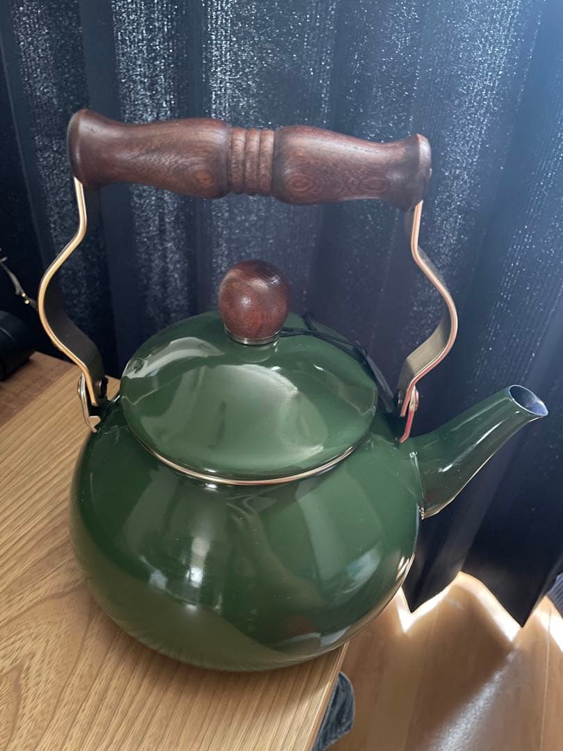 エジリー やかん 緑