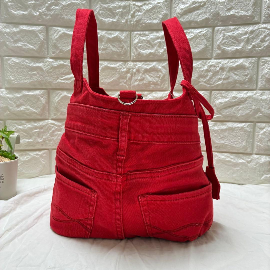 デニムリメイク　ハートのキーロック付きキューブバック　朱赤　カラーデニム