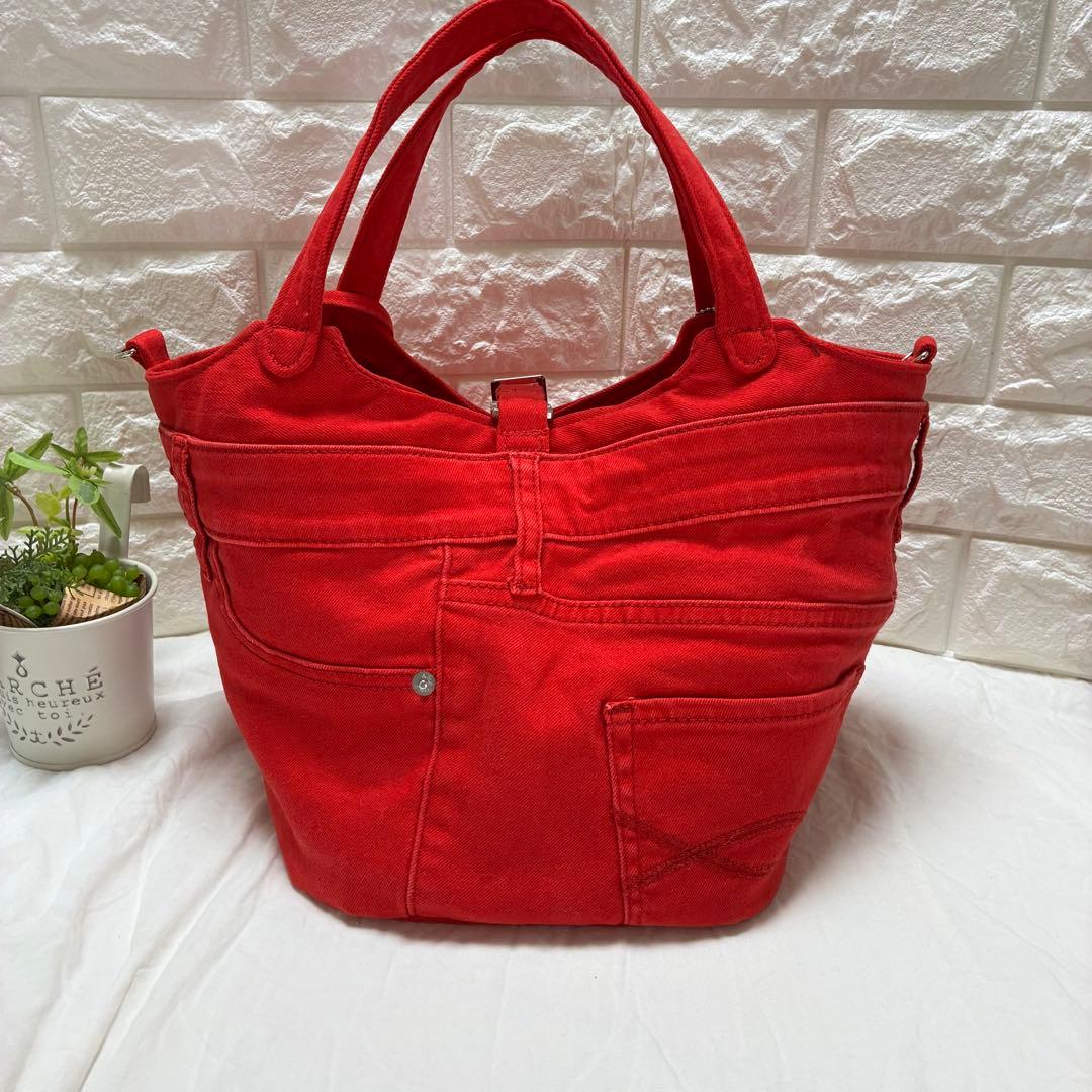 デニムリメイク　ハートのキーロック付きキューブバック　朱赤　カラーデニム