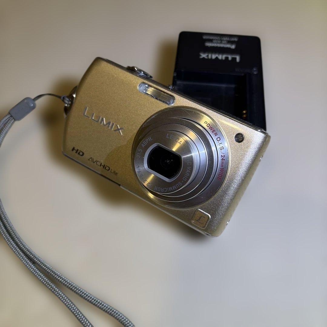 Panasonic LUMIX DMC-FX70 充電器・バッテリー・sd付