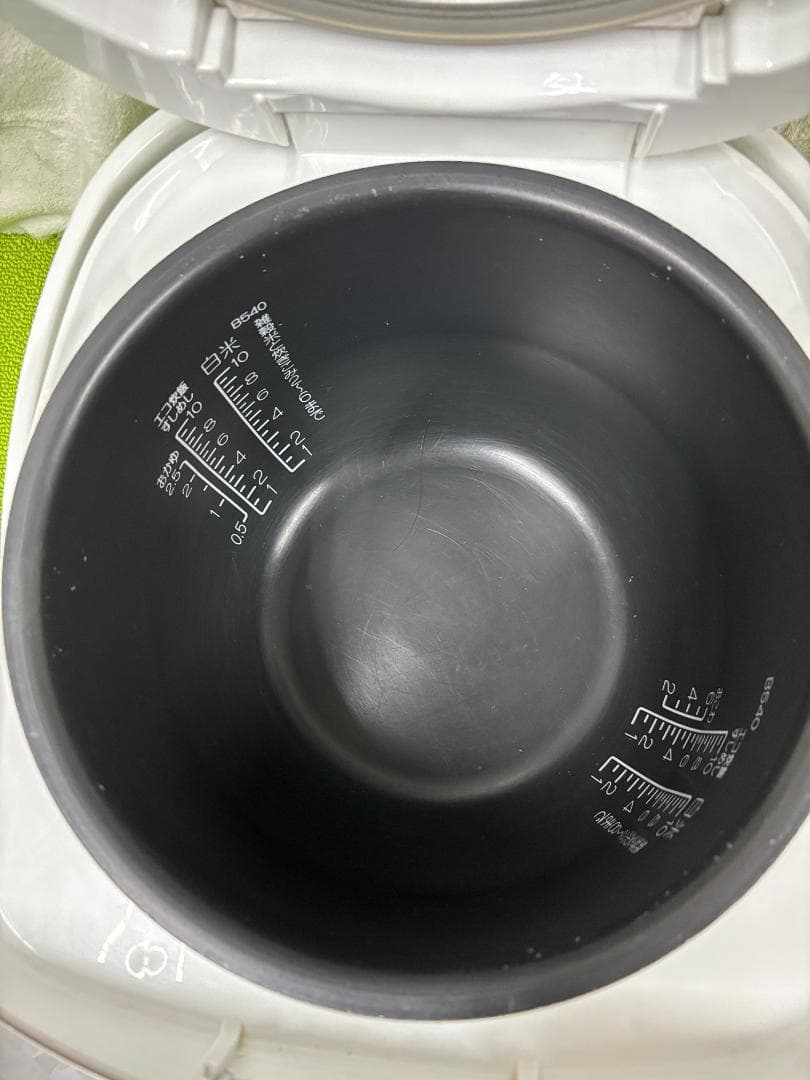 【中古】 象印 IH炊飯器 NP-XB18 ホワイト 10合 一升