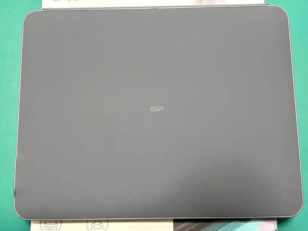 【ひよこまめ】ESR Shift iPad Air 13キーボード付ケース