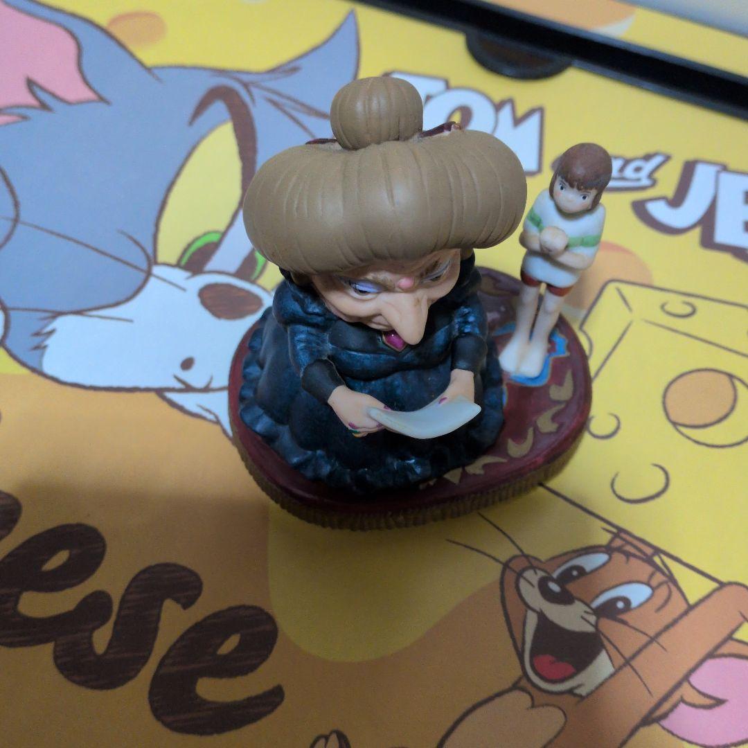 ジブリ作品千と千尋の神隠しオルゴール鳴ります。