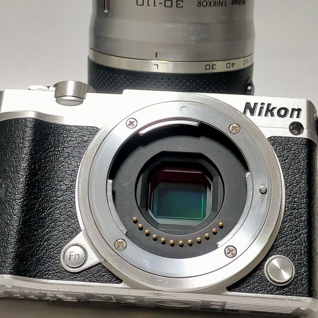 Nikon 1 J5 30-110mm f3.5-5.6 VR レンズセット