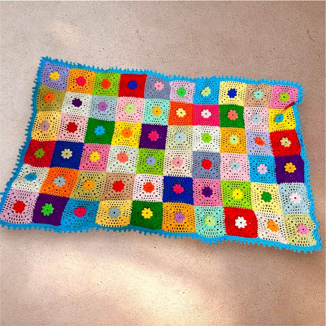 マルチカバー　ブランケット　グラニースクエア　インテリア　ハンドメイド　未使用品