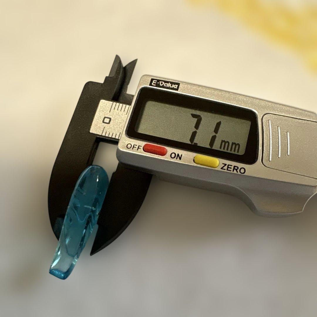 アンダラクリスタル