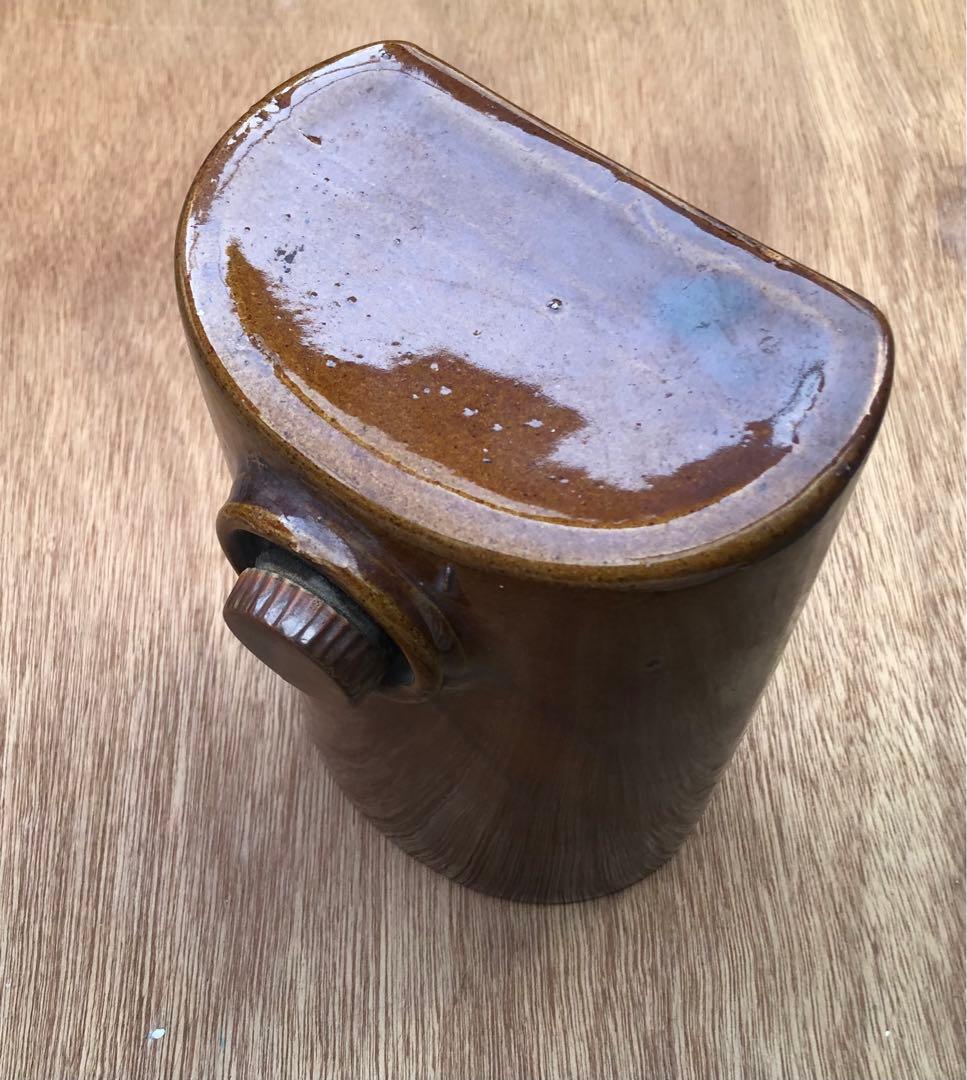 古い　陶器の湯たんぽ