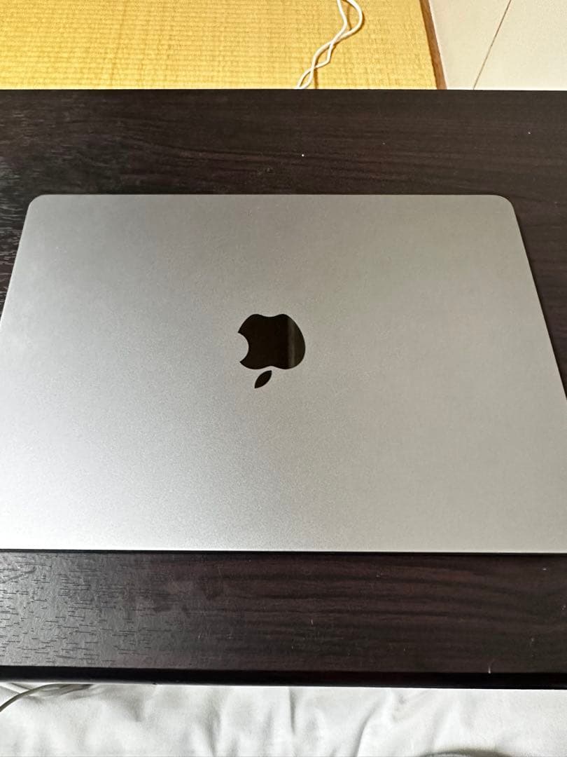 MacBook M2 Air 16 gb 256gb 13.6インチ