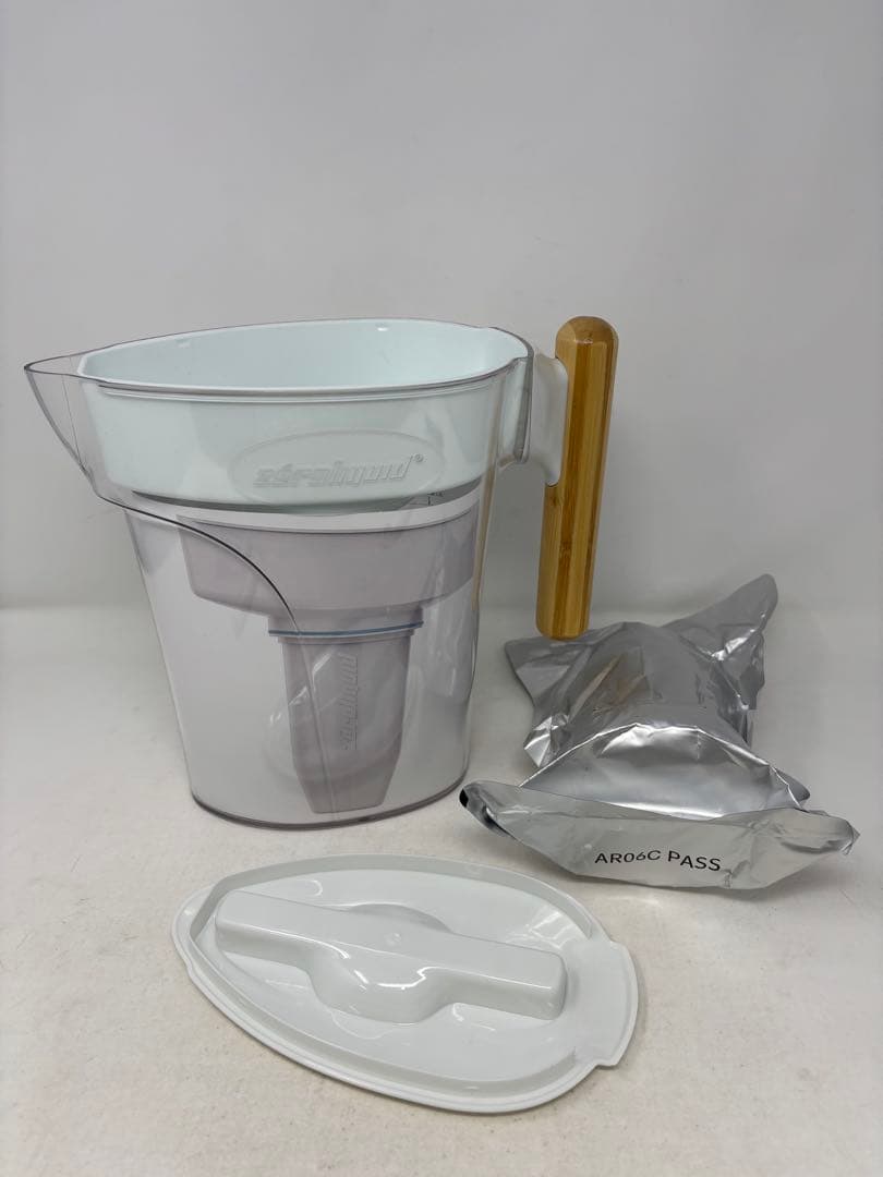 A802 ＺＥＲＯピッチャー ６層浄水フィルター搭載