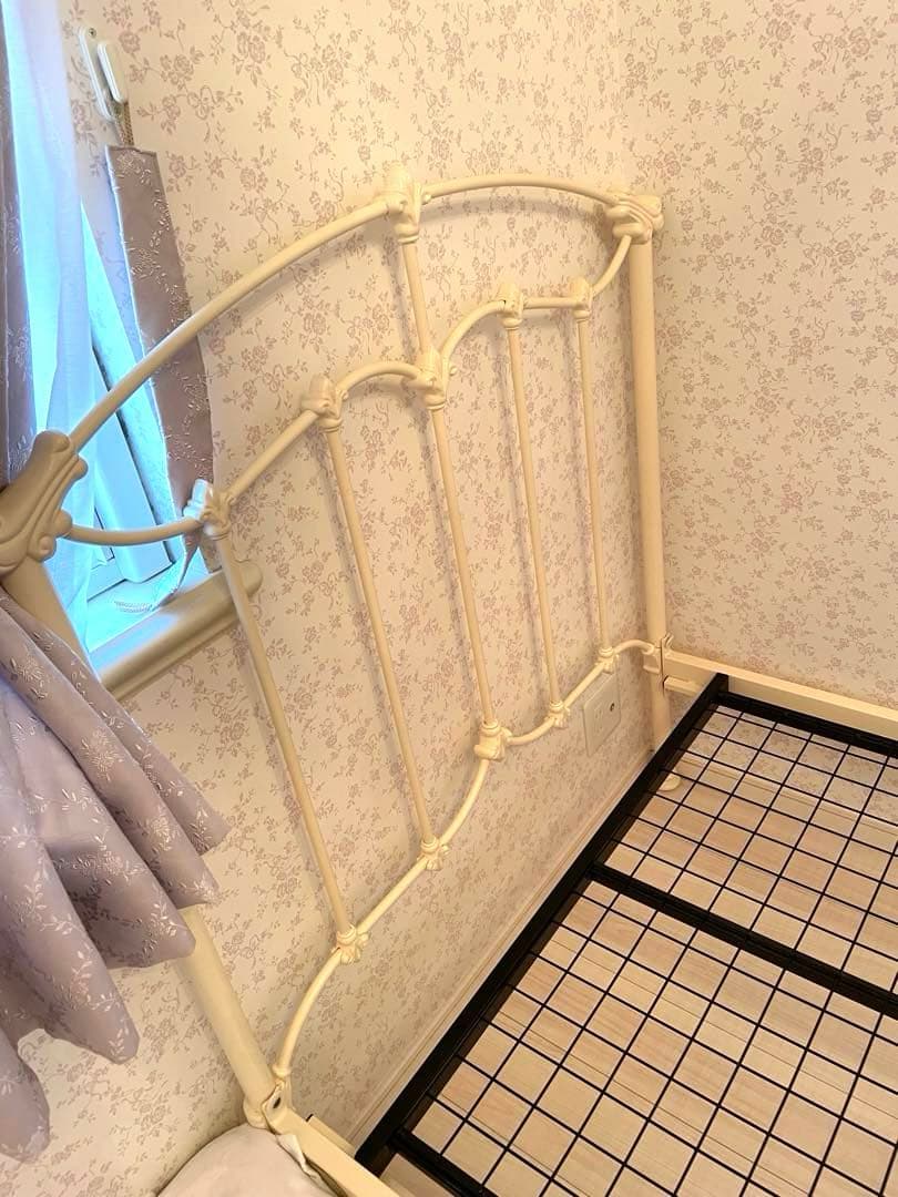 ローラアシュレイ　ホワイトアイアン　ベッドフレーム シングル