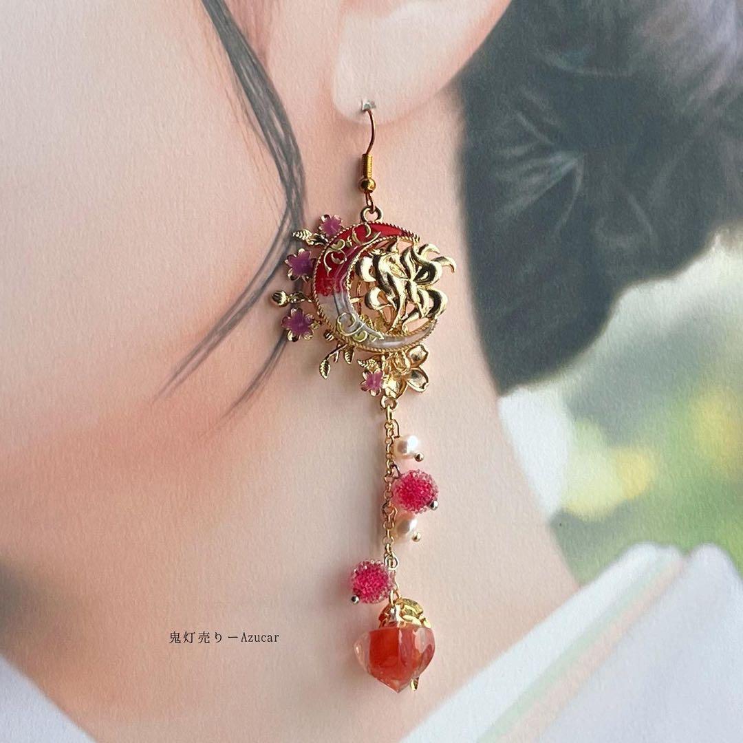 曼珠沙華柄の狐面と鬼灯と九尾狐の和風ピアス イヤリング 水引　和装小物