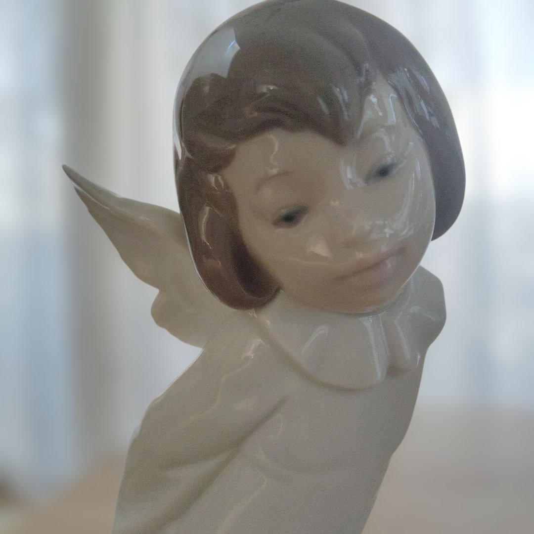 リヤドロ 天使の考えごと　分かってきたぞ　 ワケアリ