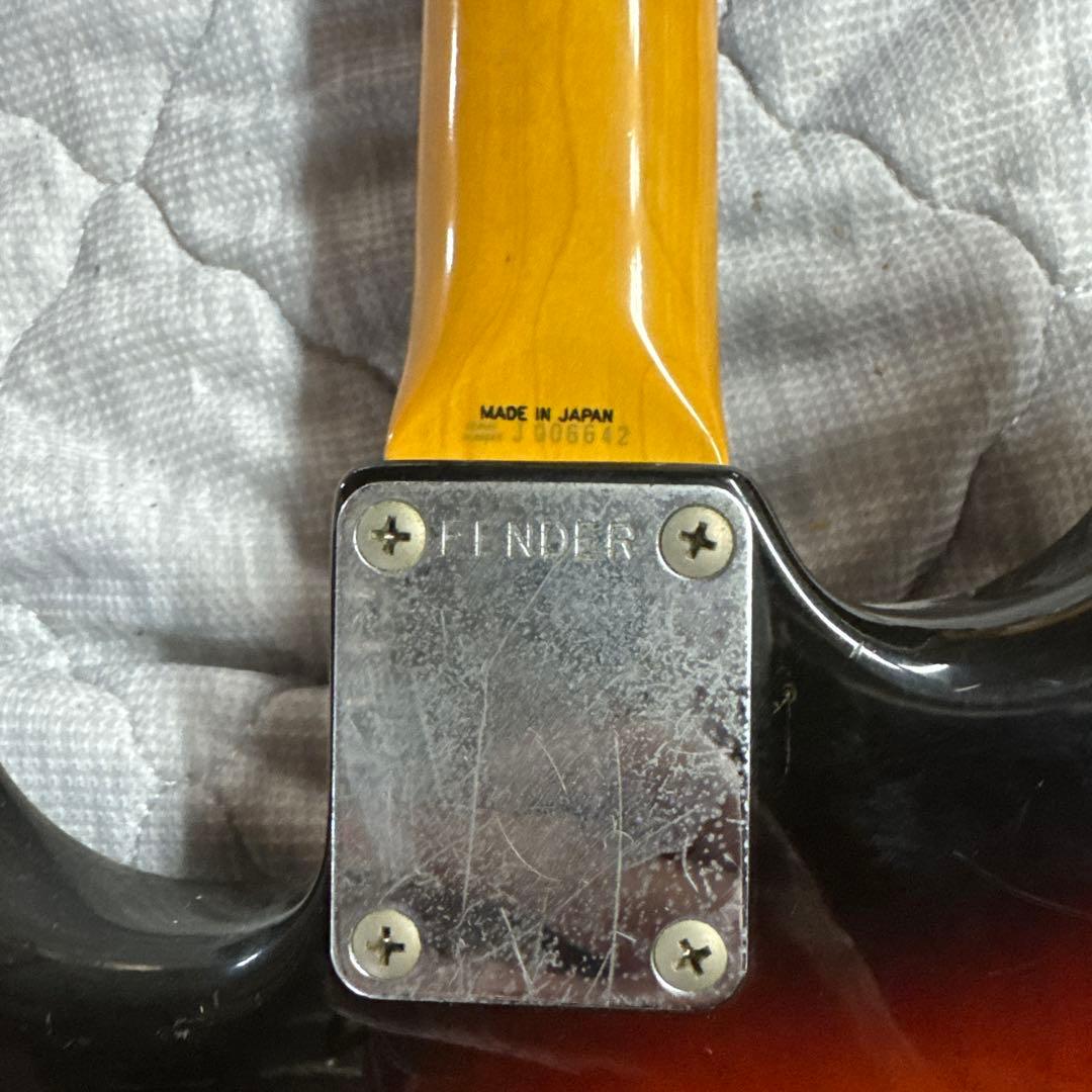 ストラトキャスター　Fender japan