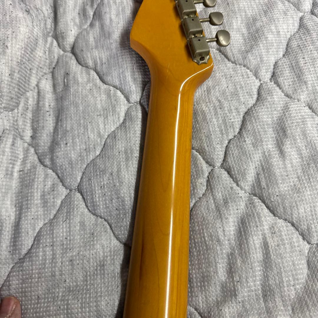 ストラトキャスター　Fender japan