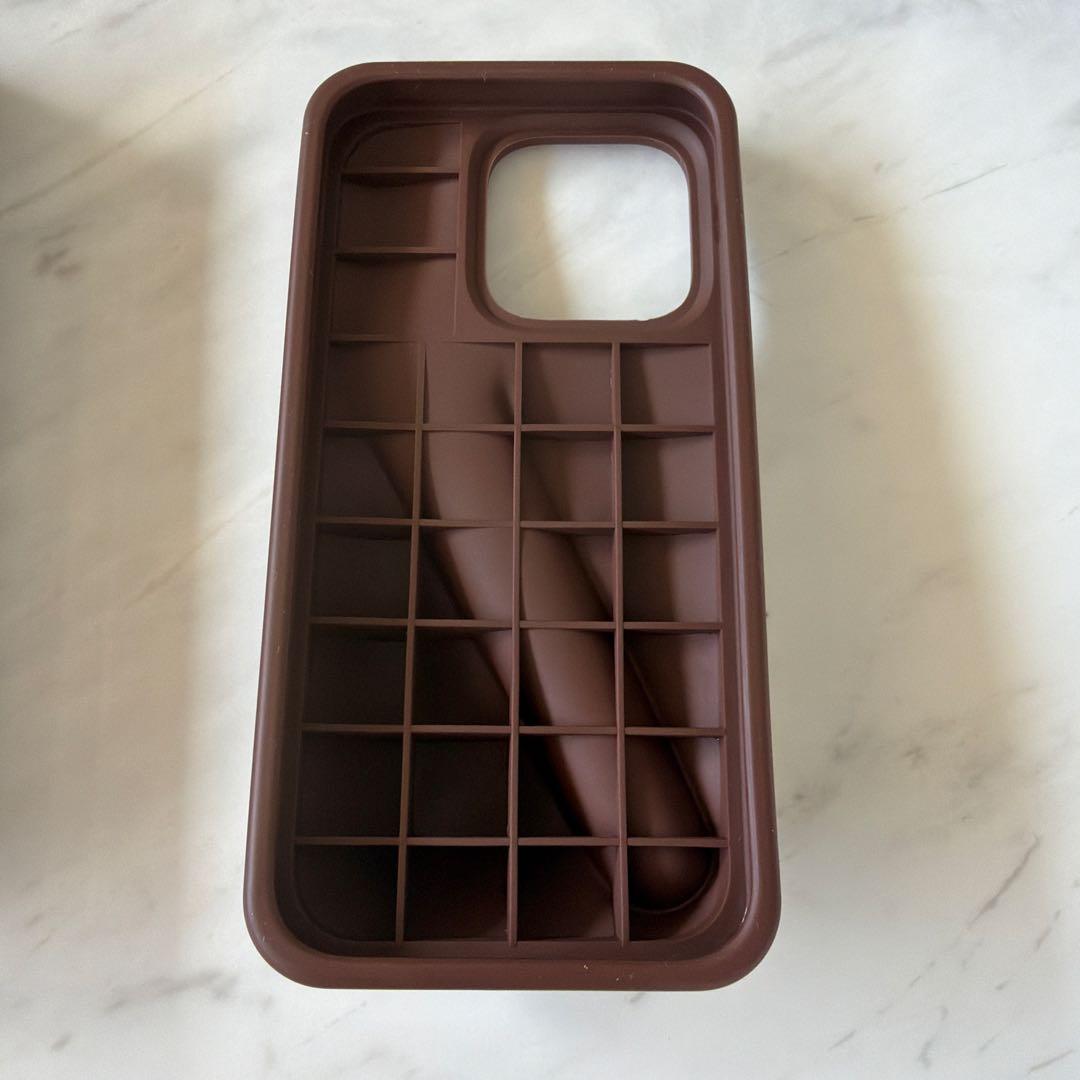 rhode iPhone 15 Pro ケースとリップバームセット