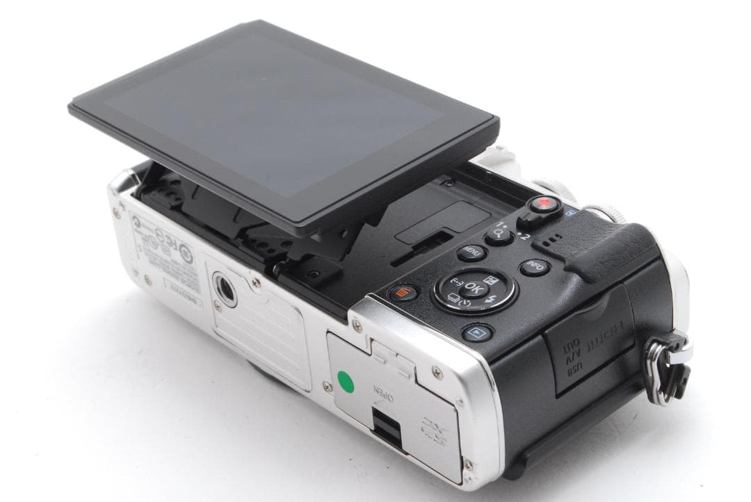 お値下げ!!〈美品＋＋〉オリンパス PEN E-P5 デジタルカメラ