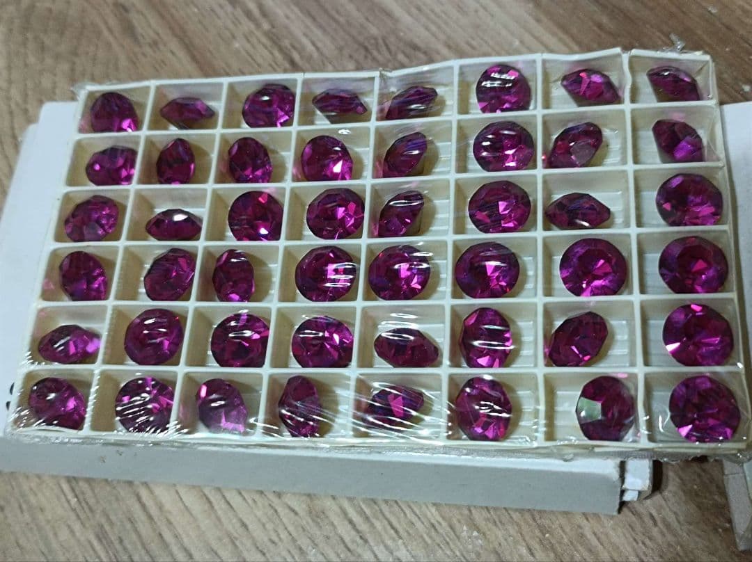 見ぃつけた♪かなり大粒ＳＳ４８！ヴィンテージスワロ★ART１１００★２色セット