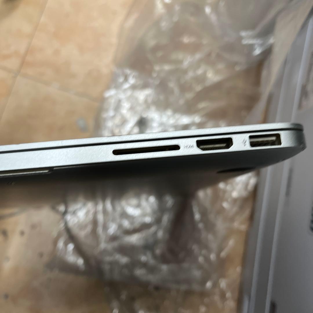 MacBook Pro A1398 15インチ 8GB 256GB