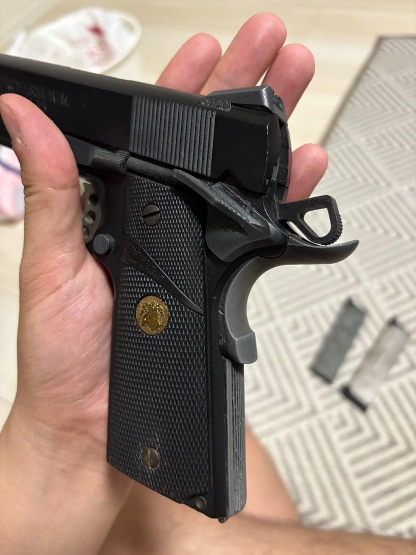 東京マルイ　MEUピストル　予備マガジン付き