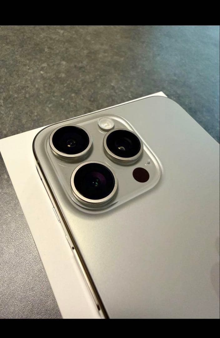 スマートフォン本体 iPhone15Pro 256GB