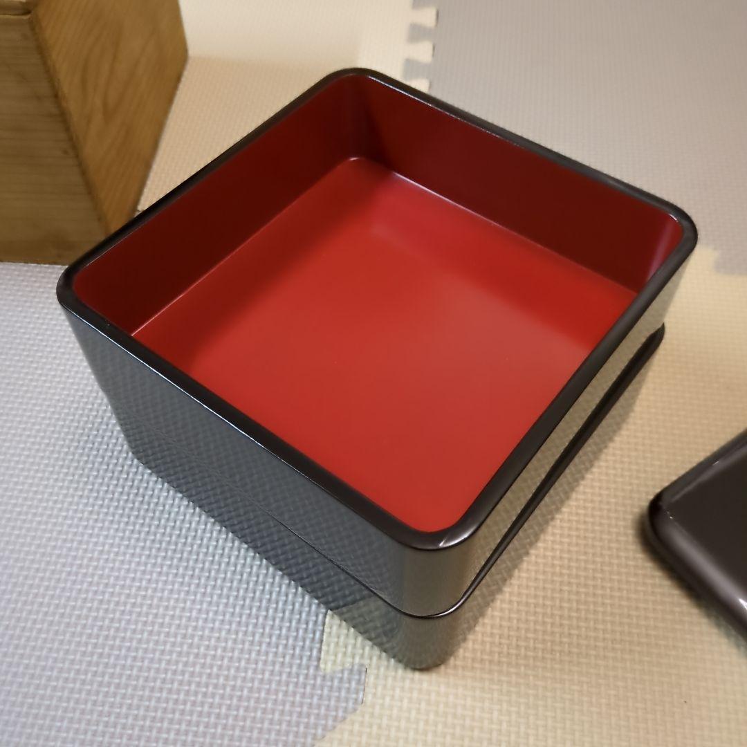 輪島塗　二段重　箱付き　お正月　おせち料理