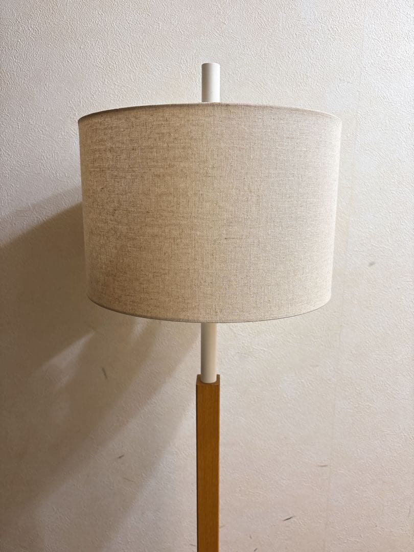 INTERFORM インターフォルム　フロア　スタンド　ランプ　ライト　間接照明