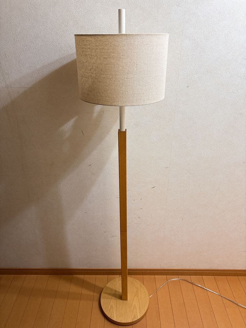 INTERFORM インターフォルム　フロア　スタンド　ランプ　ライト　間接照明