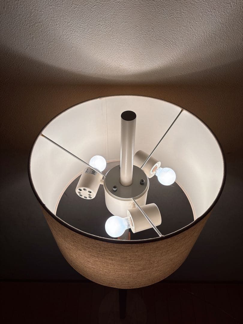 INTERFORM インターフォルム　フロア　スタンド　ランプ　ライト　間接照明