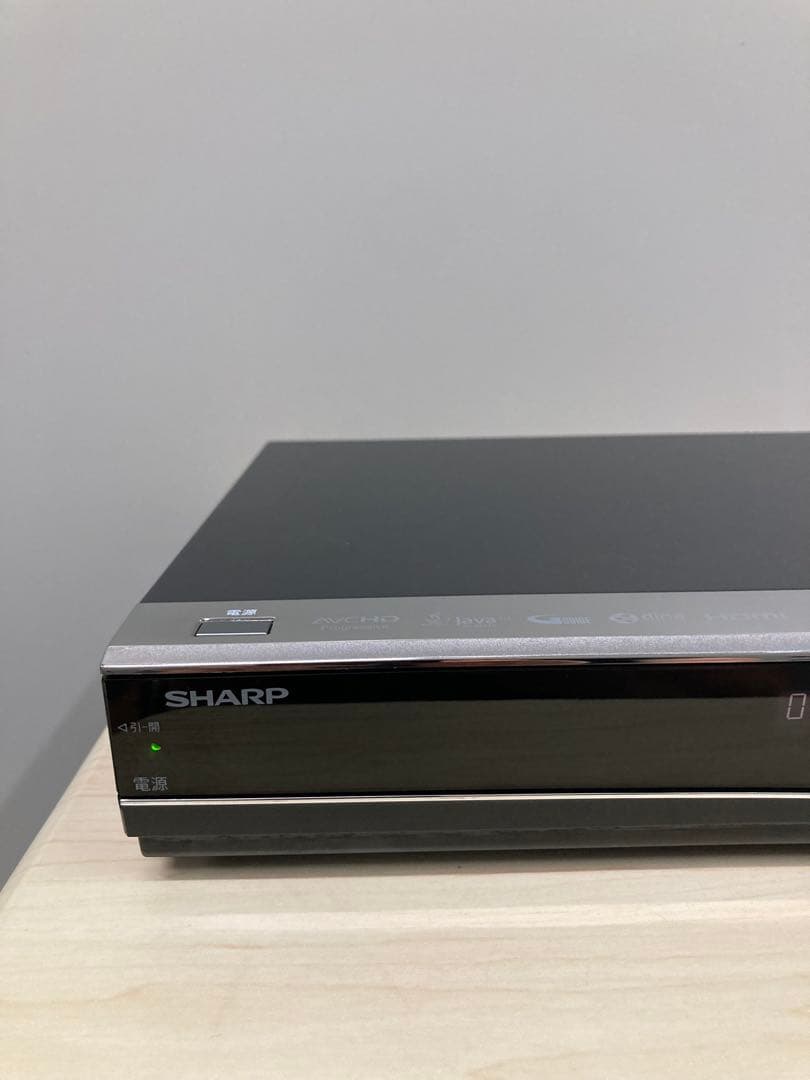 めっちゃ綺麗　シャープ　AQUOS ブルーレイ　BD-W 560