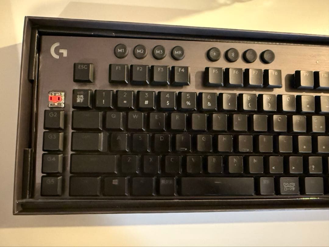 Logicool G913 メカニカルキーボード　赤軸？