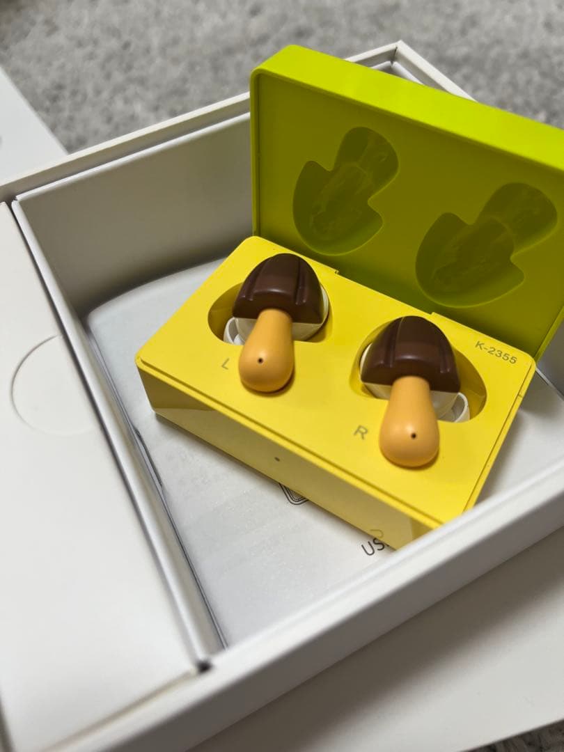 きのこの山 ワイヤレスイヤホン　美品　完品