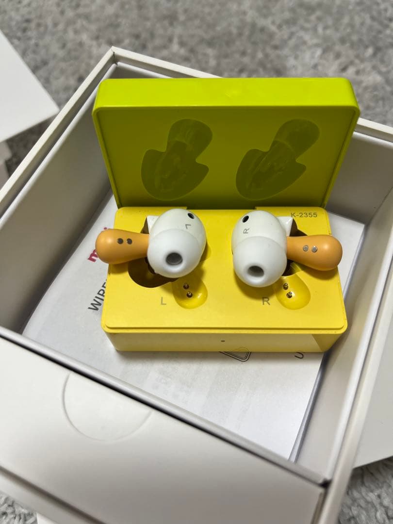 きのこの山 ワイヤレスイヤホン　美品　完品