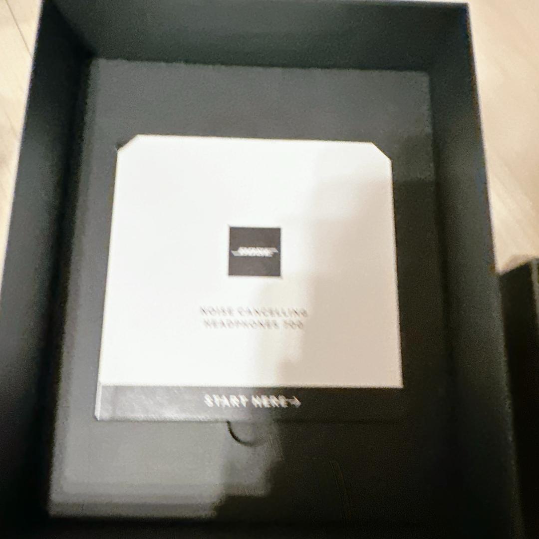 早い者勝ち！台座付き 未使用 Bose ヘッドフォン 700.