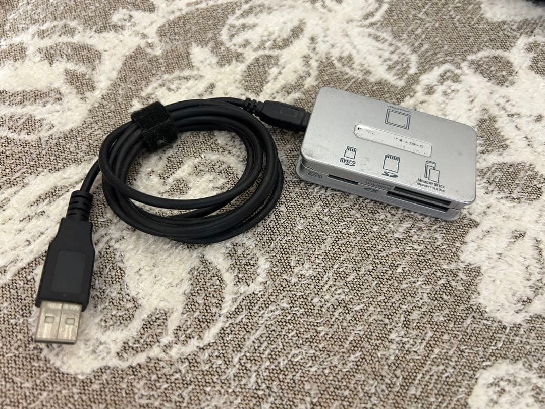 Sony α300 レンズキット 箱あり　動作確認済み ＆ おまけ３つ付き