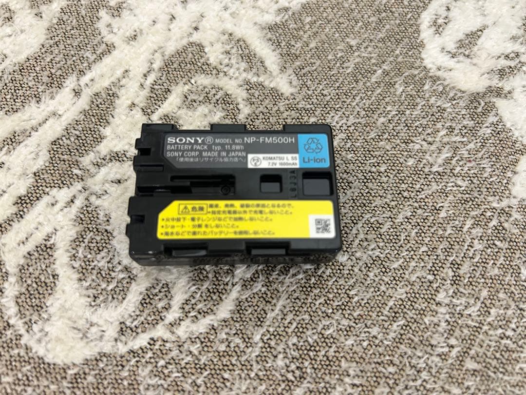 Sony α300 レンズキット 箱あり　動作確認済み ＆ おまけ３つ付き