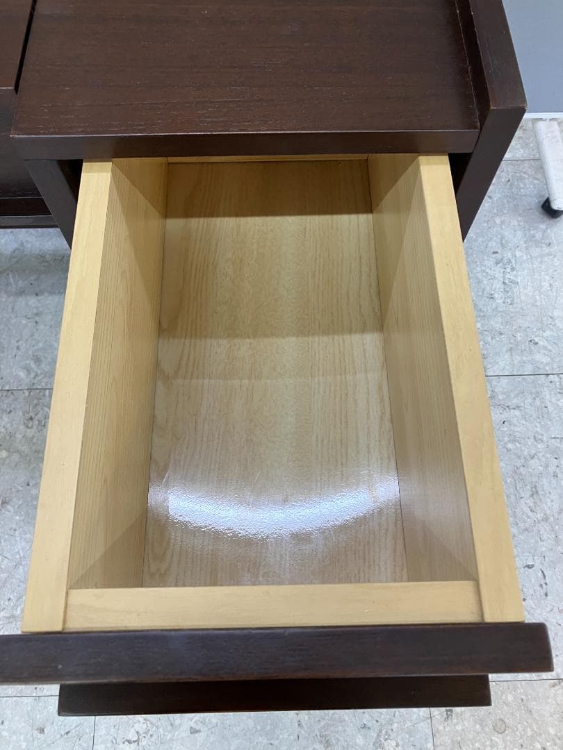 a.flat ドレッサー ブラウン