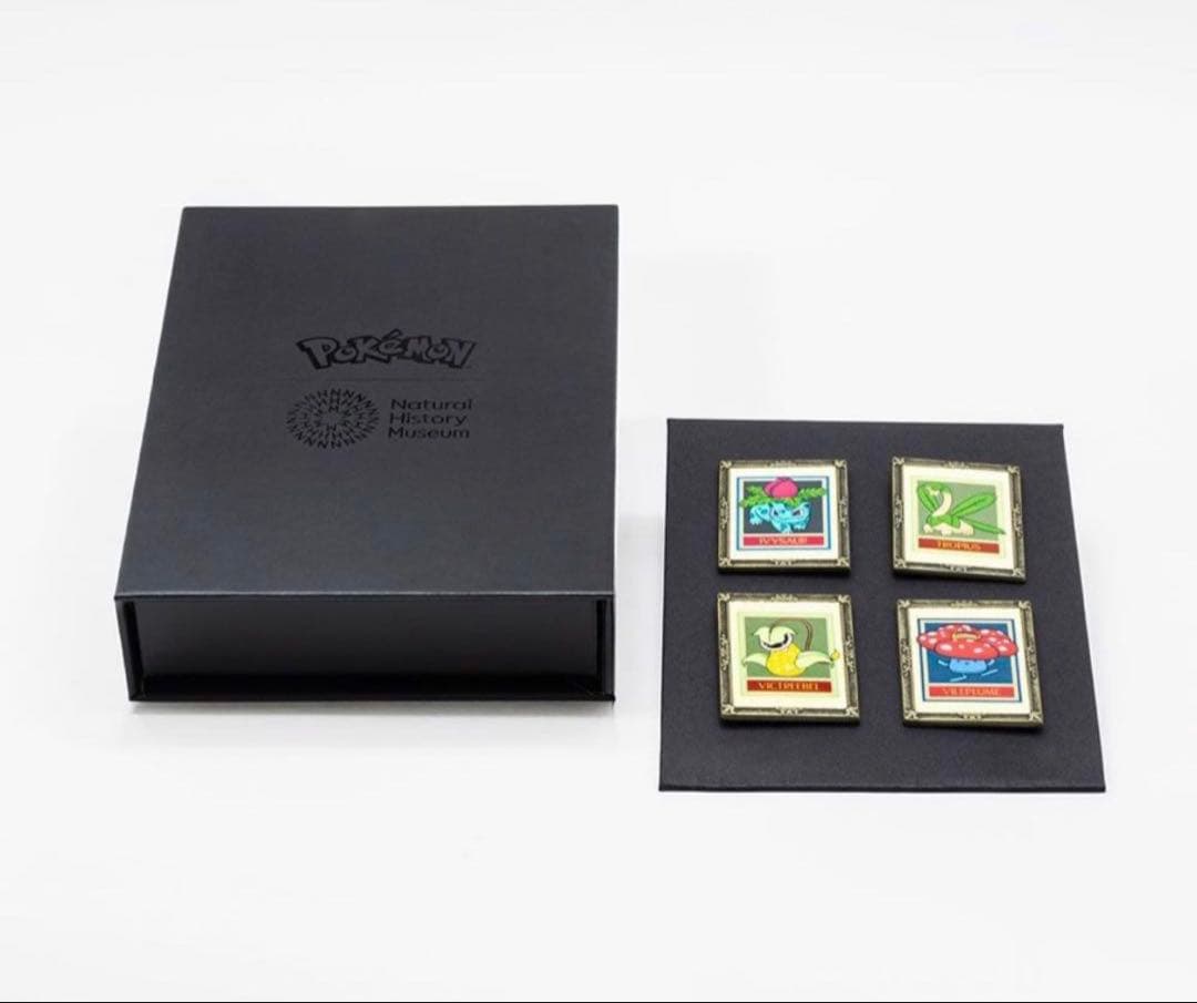 ポケモン30周年 ロンドン自然史博物館コラボ　ピンバッジ 4個セット