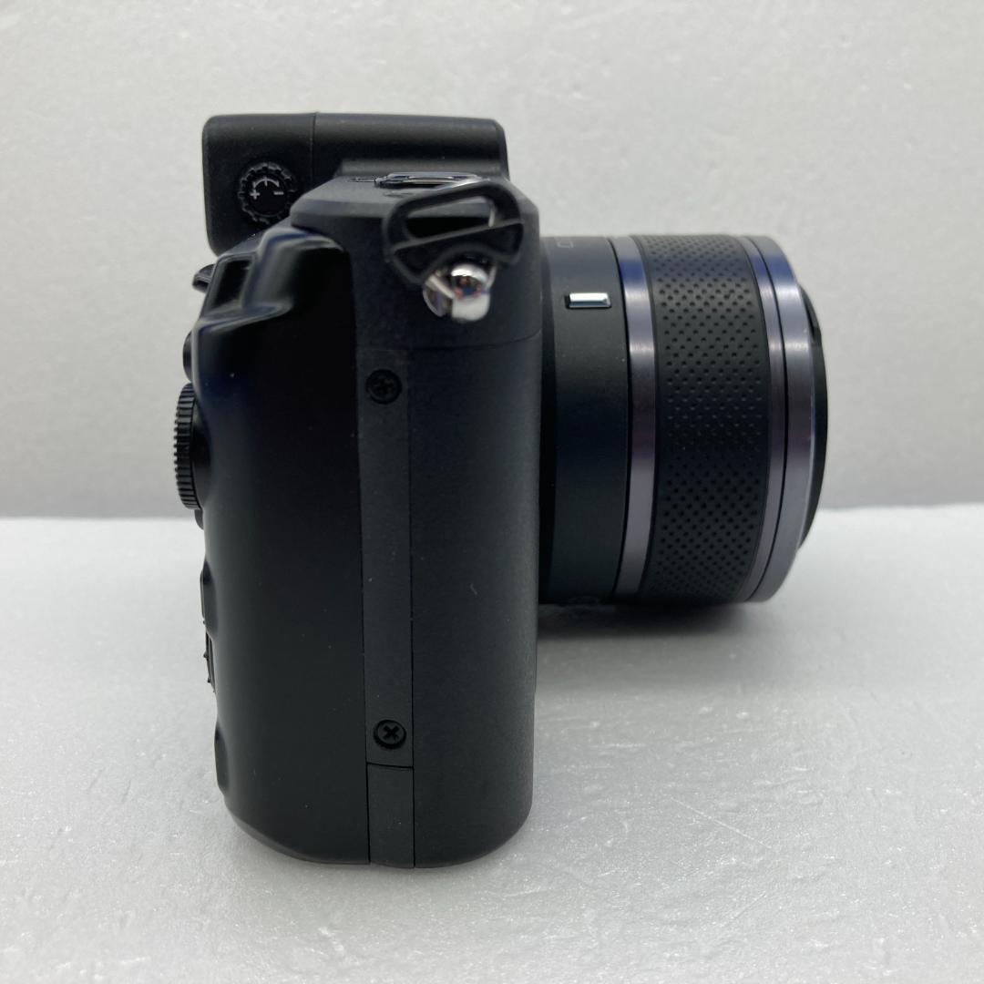 Nikon 1 V1　ブラック　ダブルズーム