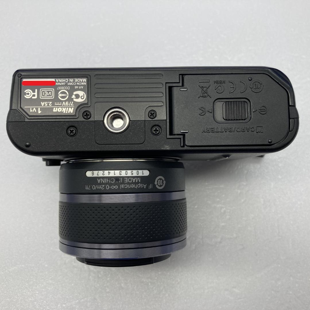 Nikon 1 V1　ブラック　ダブルズーム