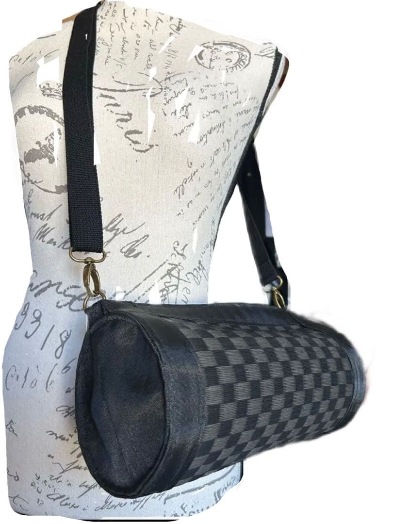 Ｌ【畳】畳表　円柱型　市松　ブラック　ショルダーバッグ