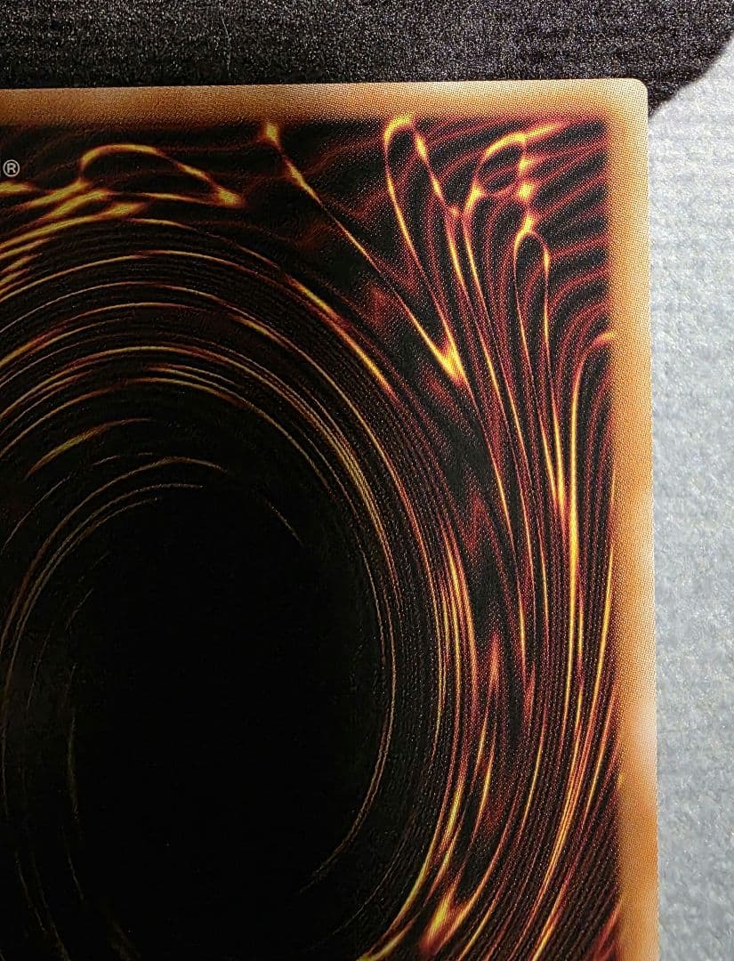 遊戯王 王のしもべ ブラックマジシャン オーバーフレーム プリズマ　日版