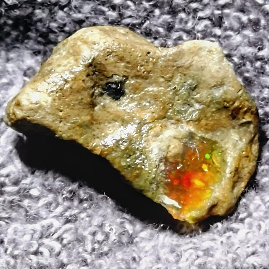 ★トップグレードプレシャスファイヤーオパール 結晶 7.5gJ(SA+)