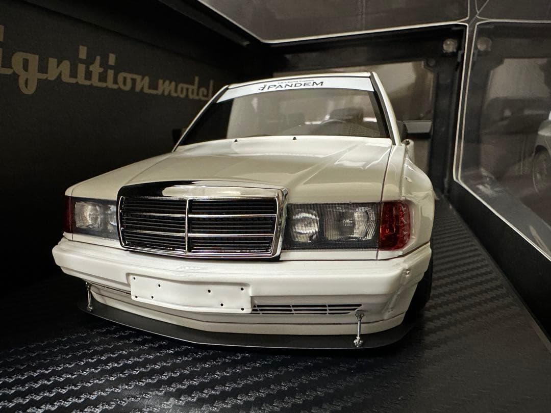 1/18 イグニッションモデル PANDEM メルセデス ベンツ 190 E 白
