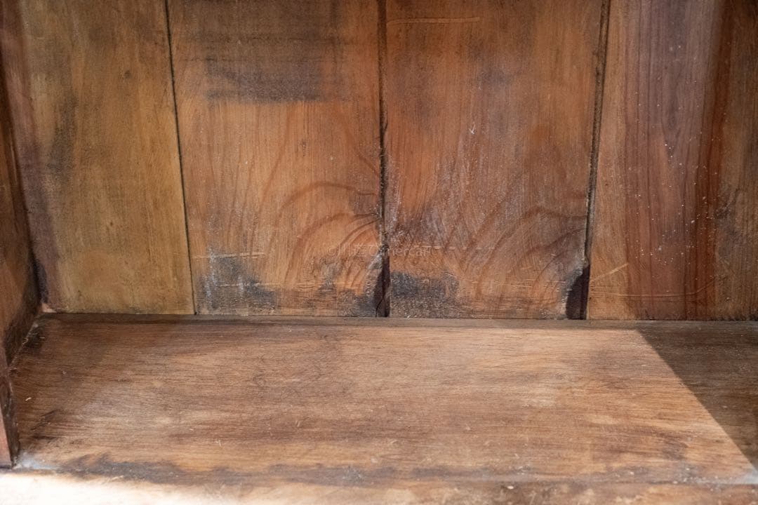 ヨーロッパ　アンティーク剥離家具　無垢 飾り棚 ディスプレイ キャビネット食器棚