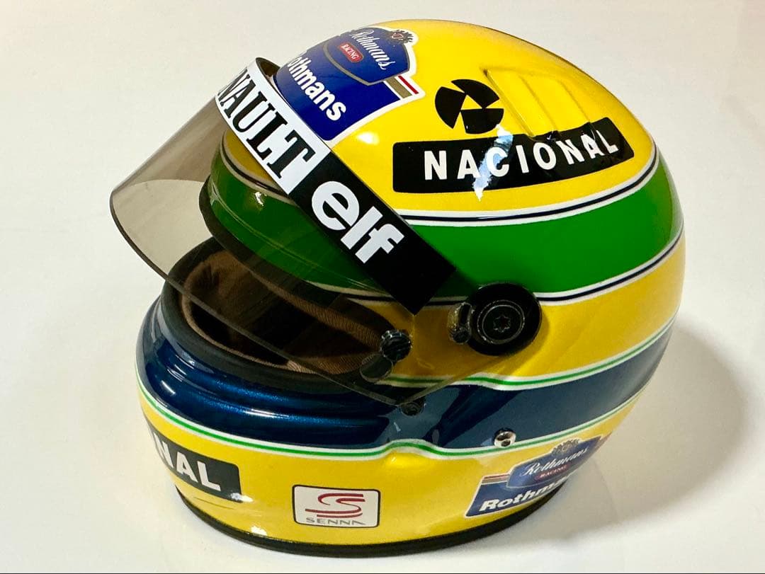 S.P.O.R.T.S . MODELS アイルトンセナ 1/2 ヘルメット