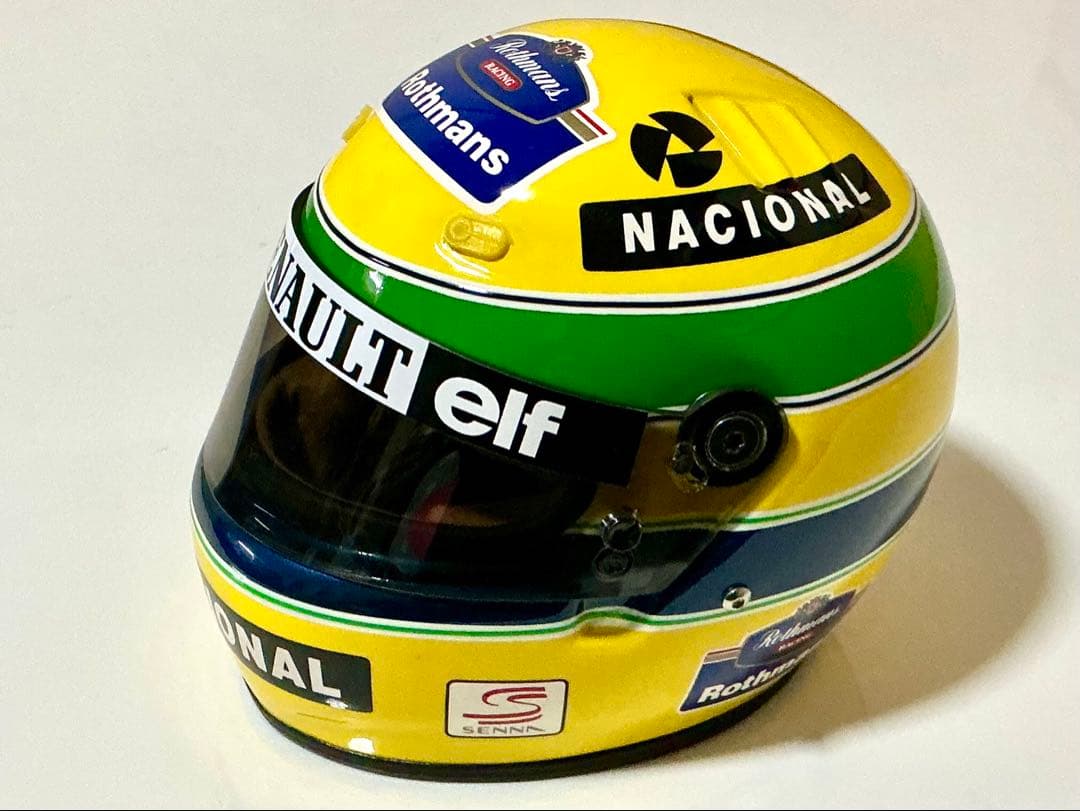 S.P.O.R.T.S . MODELS アイルトンセナ 1/2 ヘルメット