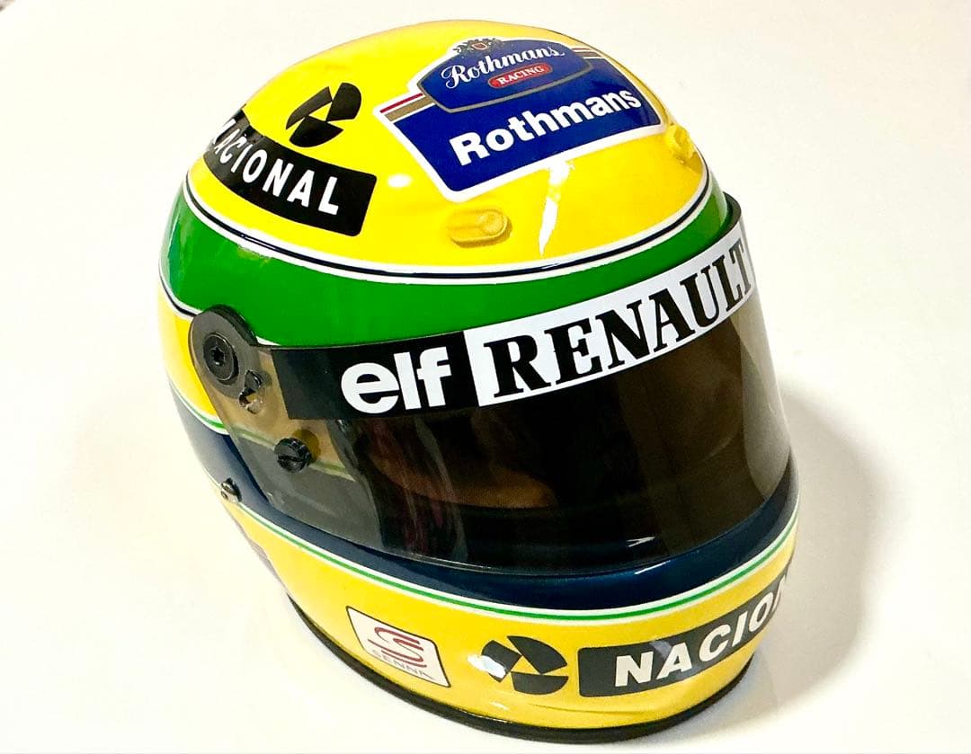 S.P.O.R.T.S . MODELS アイルトンセナ 1/2 ヘルメット